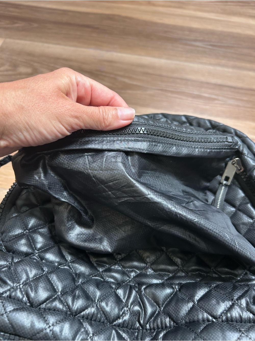 Oliver Thomas Large Wingwoman Laptop Backpack black quilted travel work - Picture 6 of 9